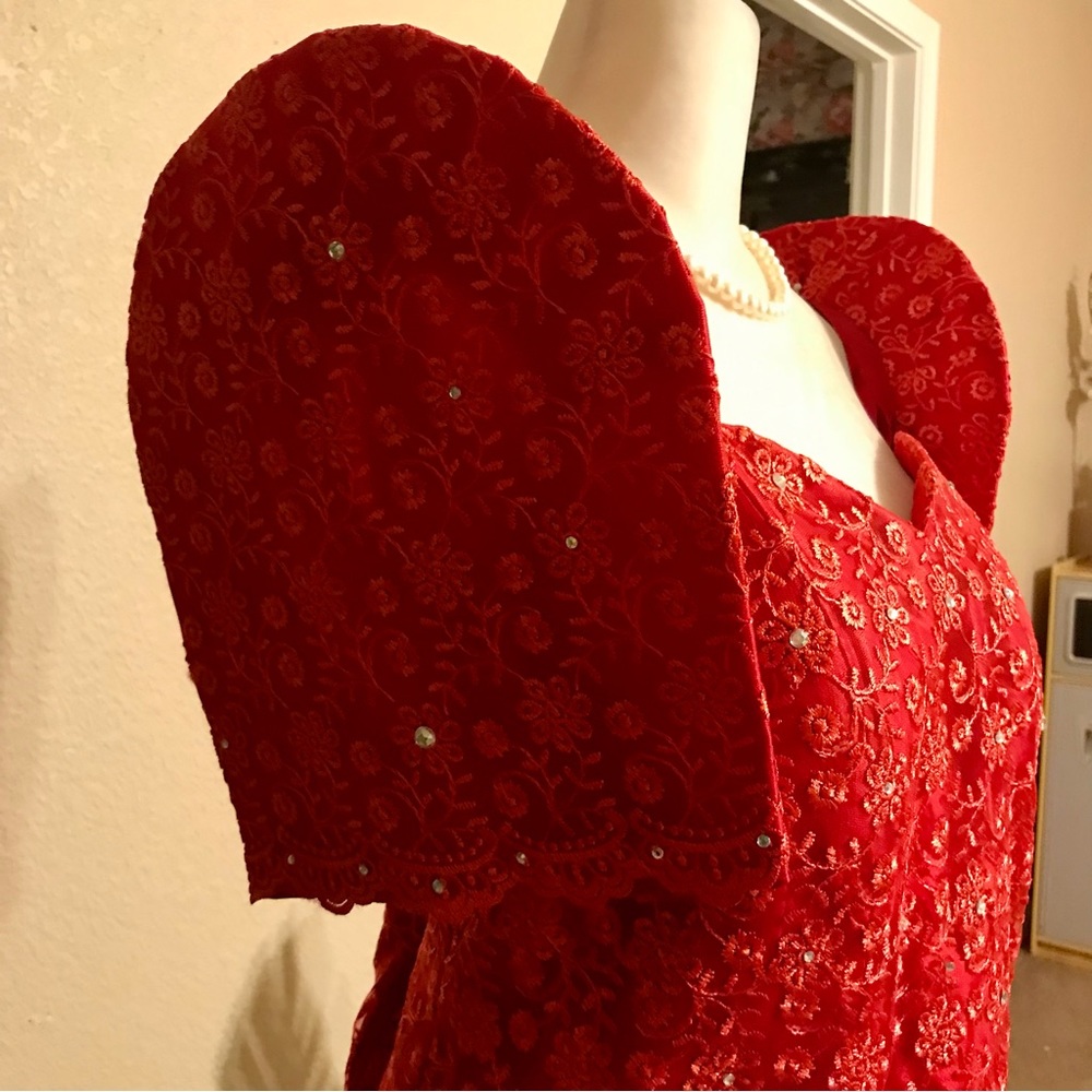 Red Lace Filipiniana 2 pieces Terno Gown with red Taffeta A-line Skirt - Picture 5 of 10
